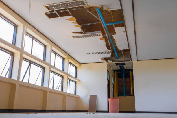 Best 24/7 water damage repair  in Topeka, KS